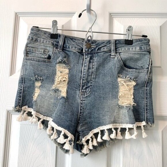 NWOT Boho Blue Fringe Tassel Trim Denim Jean Shorts - Picture 1 of 11